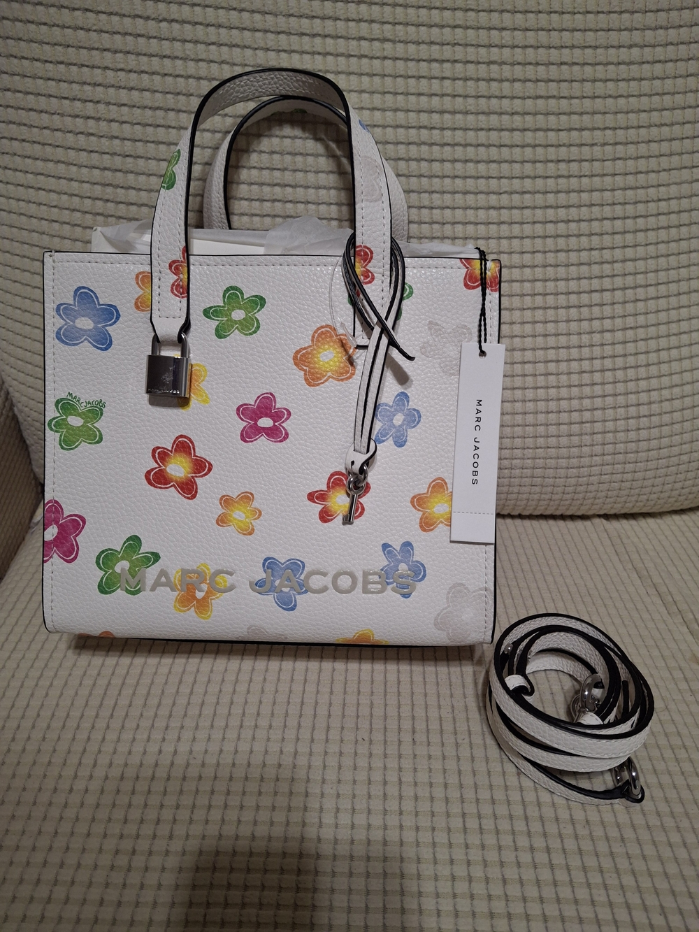 Marc Jacobs Daisy Leather Mini Grind Tote Bag.